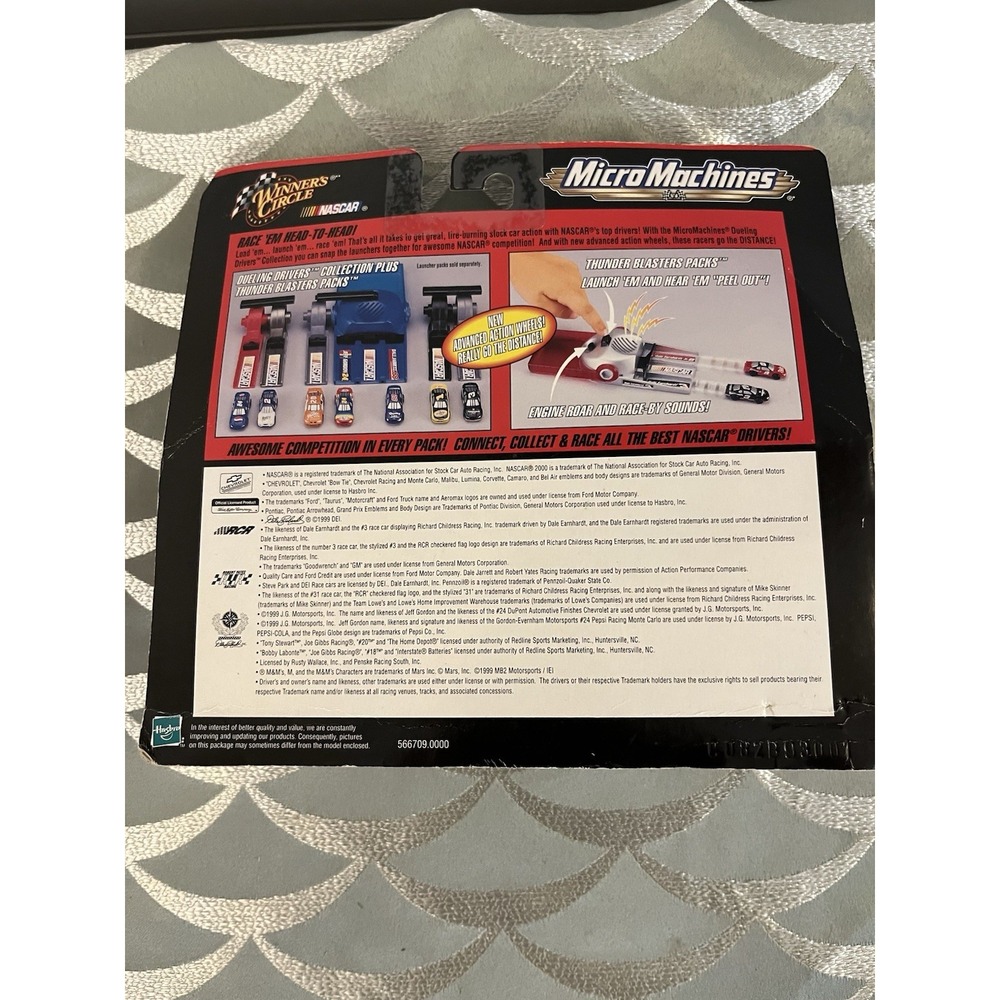 WINNERS CIRCLE MICRO MACHINES NASCAR JEFF GORDON TONY STEWART DUELING DRIVERS - Picture 11 of 16